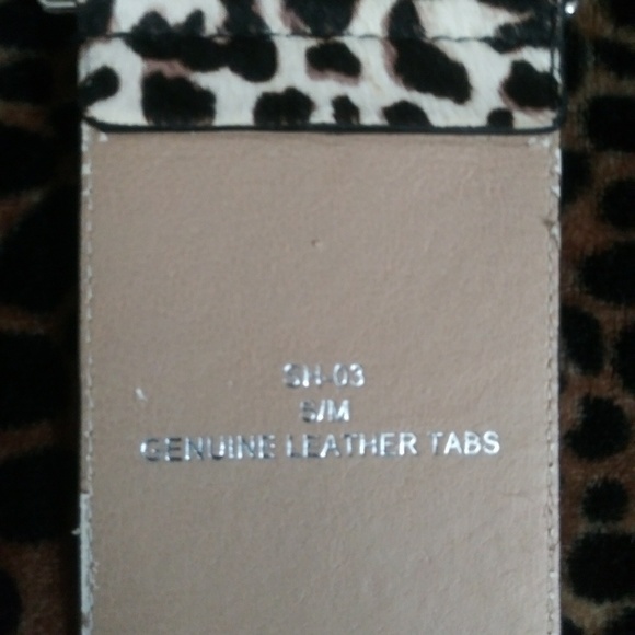 Genuine Leather Tabs Stretchy Belt.